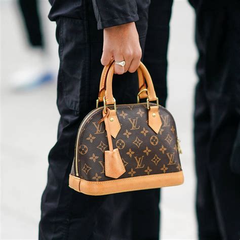 how long louis vuitton bag last|louis vuitton alma bag.